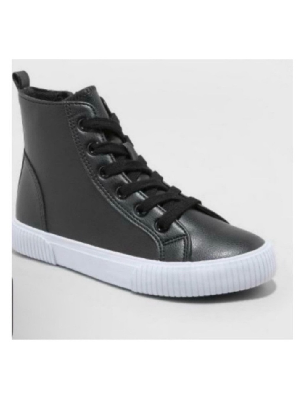 🆕- Cat & Jack Boys Black High Top
Sneakers Size: 1. NWT